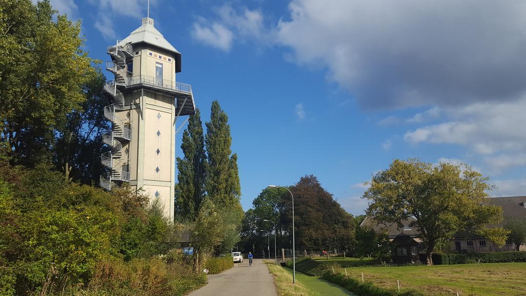 Hotel De Watertoren Dordrecht Exterior photo